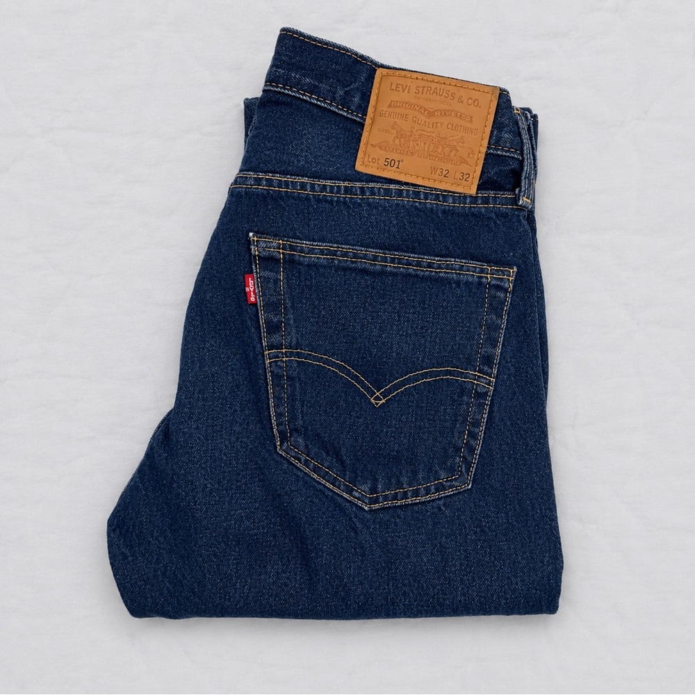 Levis 501 Blue Jeans Denim Mens 32x32 Big E Button Fly Dark Wash Premium Modern